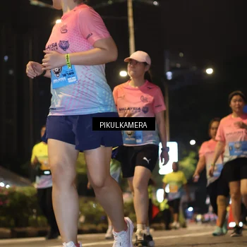 Runner Photo 7089469