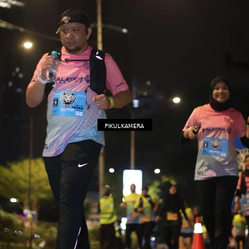 Runner Photo 7089698