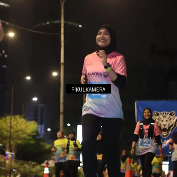 Runner Photo 7089699