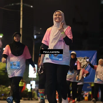 Runner Photo 7089873