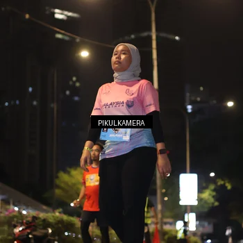 Runner Photo 7089953