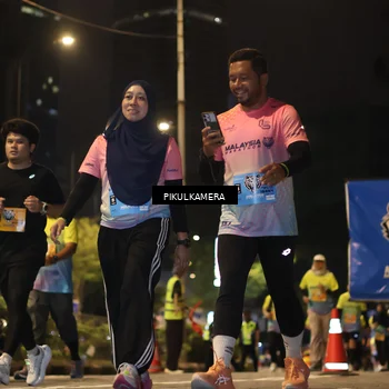 Runner Photo 7090117