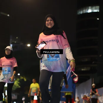 Runner Photo 7090140