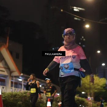Runner Photo 7090163