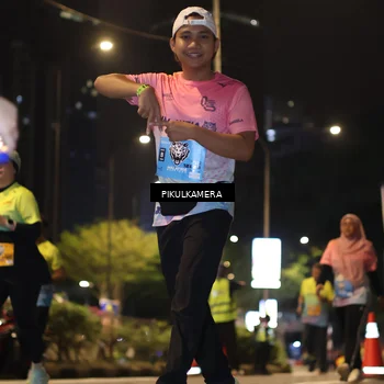 Runner Photo 7090195