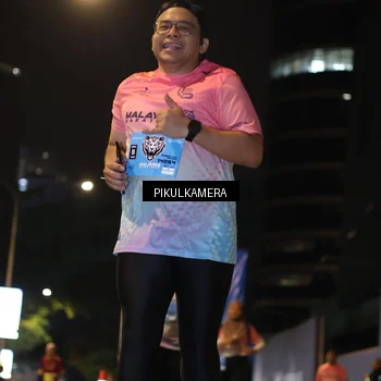 Runner Photo 7090209