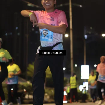 Runner Photo 7090210