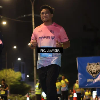 Runner Photo 7090219