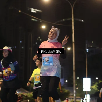 Runner Photo 7090323