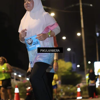 Runner Photo 7090395