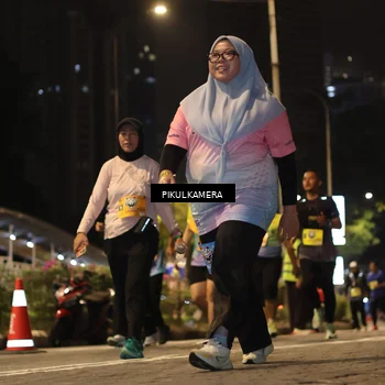 Runner Photo 7090402