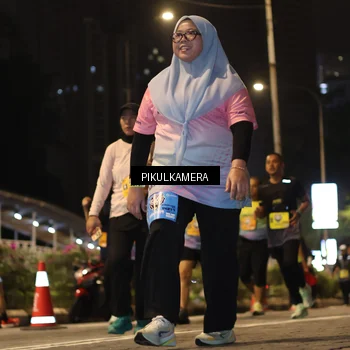Runner Photo 7090406