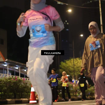 Runner Photo 7090423