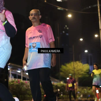 Runner Photo 7090504