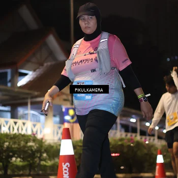 Runner Photo 7090538