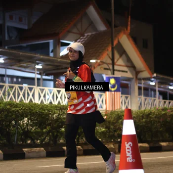 Runner Photo 7090614
