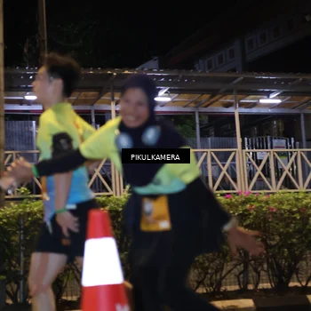 Runner Photo 7090659