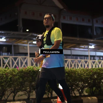 Runner Photo 7090678