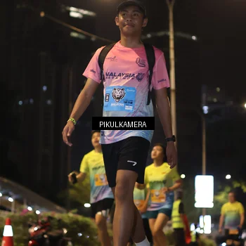 Runner Photo 7090699