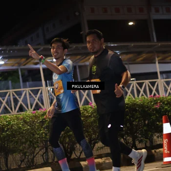 Runner Photo 7090759