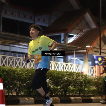 Runner Photo 7090908