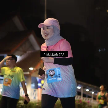 Runner Photo 7090920