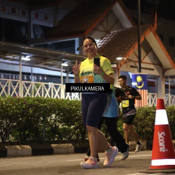 Runner Photo 7090935
