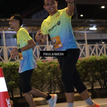 Runner Photo 7090941