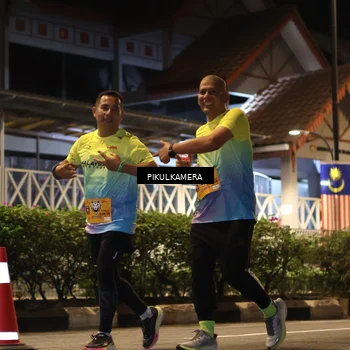 Runner Photo 7090995