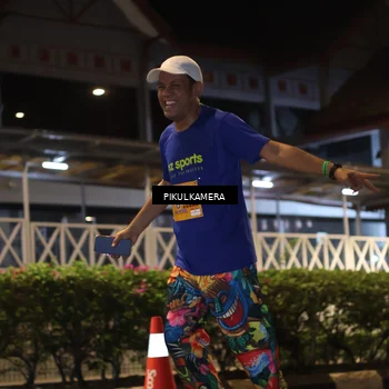 Runner Photo 7091012