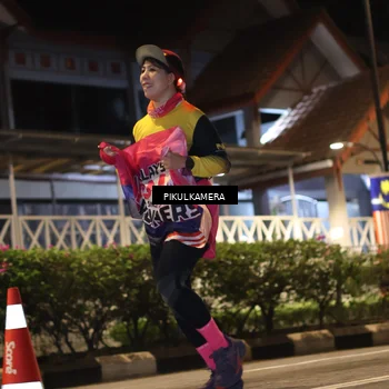 Runner Photo 7091121