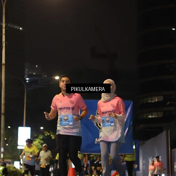 Runner Photo 7091183