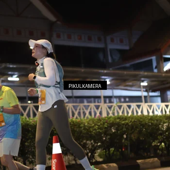 Runner Photo 7091192