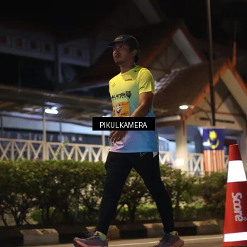 Runner Photo 7091259