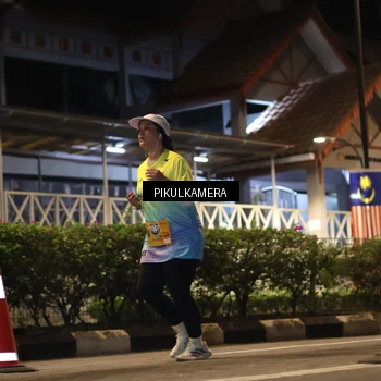 Runner Photo 7091264