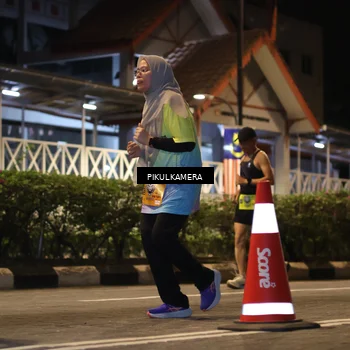 Runner Photo 7091288