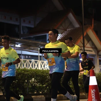 Runner Photo 7091289