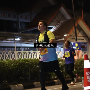 Runner Photo 7091375