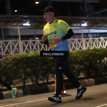 Runner Photo 7091396