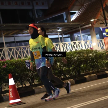 Runner Photo 7091405