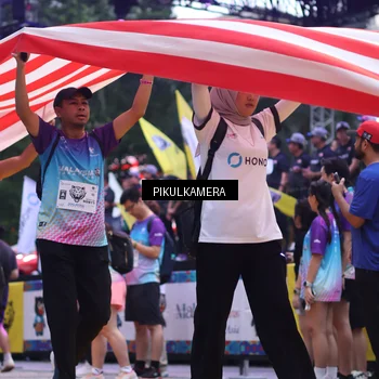 Runner Photo 7091663