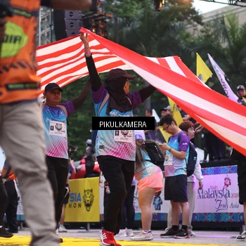 Runner Photo 7091678