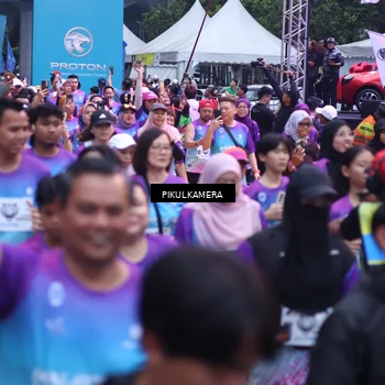 Runner Photo 7091716