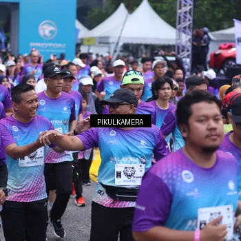 Runner Photo 7091737