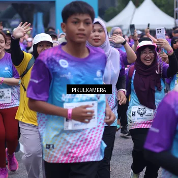 Runner Photo 7091738