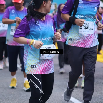 Runner Photo 7091752