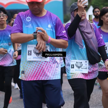 Runner Photo 7091755