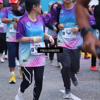 Runner Photo 7091758