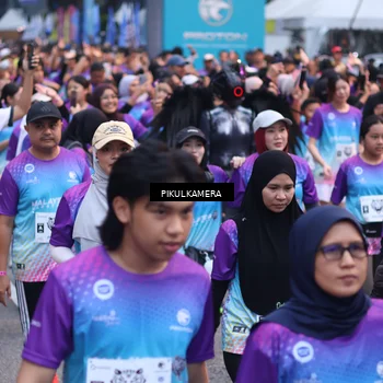 Runner Photo 7091800