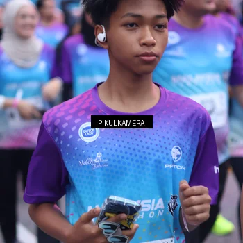 Runner Photo 7091883